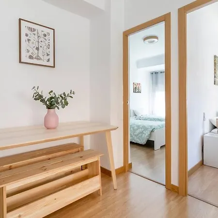 Lovely 3-bedroom With Balcony Alicante