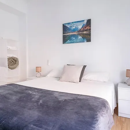 Lovely 3-bedroom With Balcony * Alicante