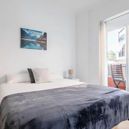 Lovely 3-bedroom With Balcony Alicante